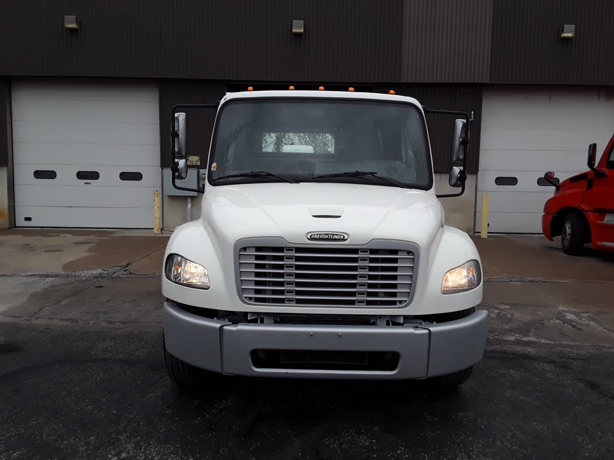 2020 Freightliner/Mercedes M2 106 879587