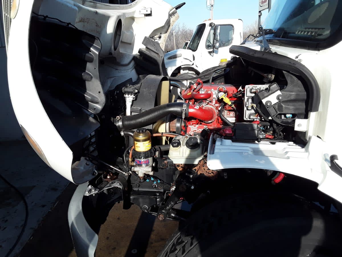 2020 Freightliner/Mercedes M2 106 879588