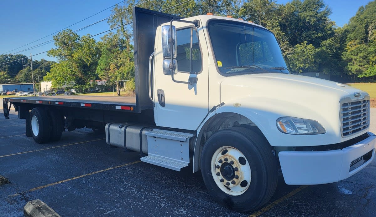 2019 Freightliner M2 106 879592