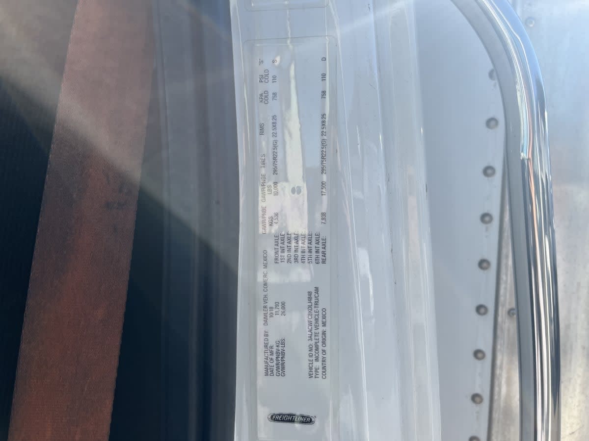 2019 Freightliner/Mercedes M2 106 879604