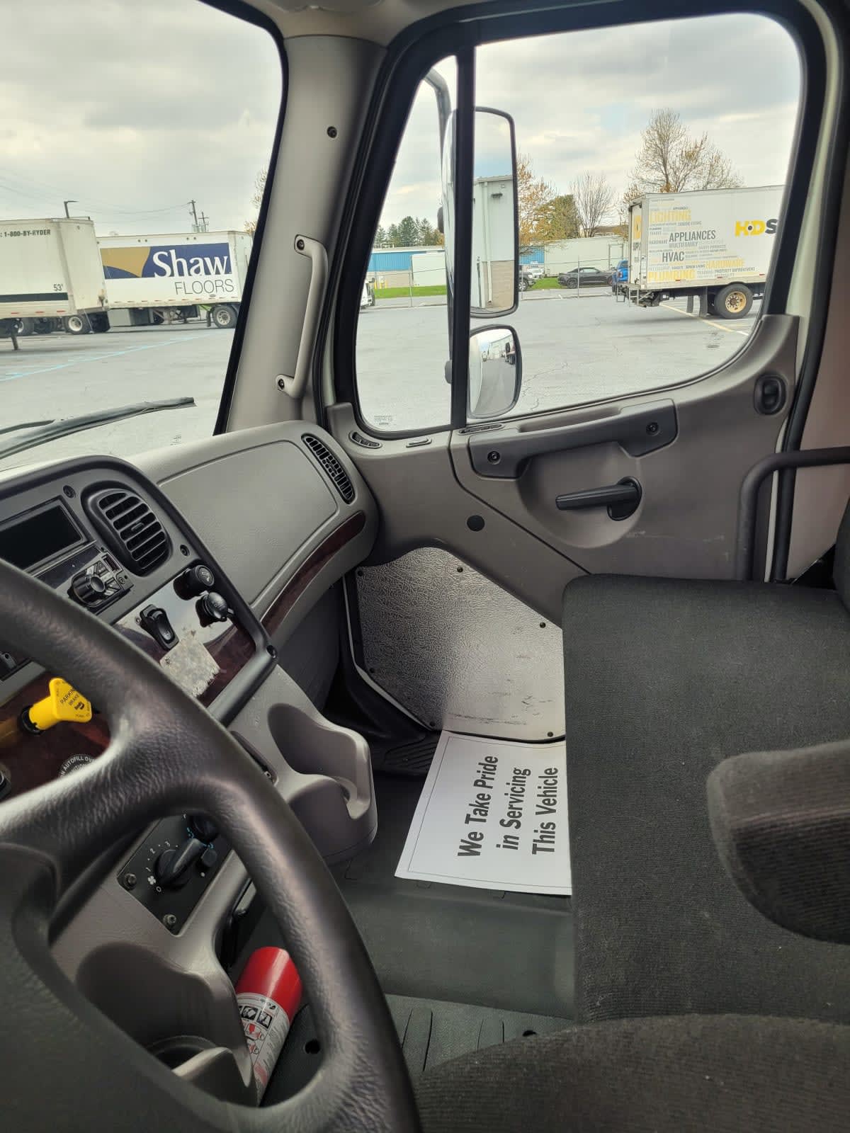 2019 Freightliner/Mercedes M2 106 879631