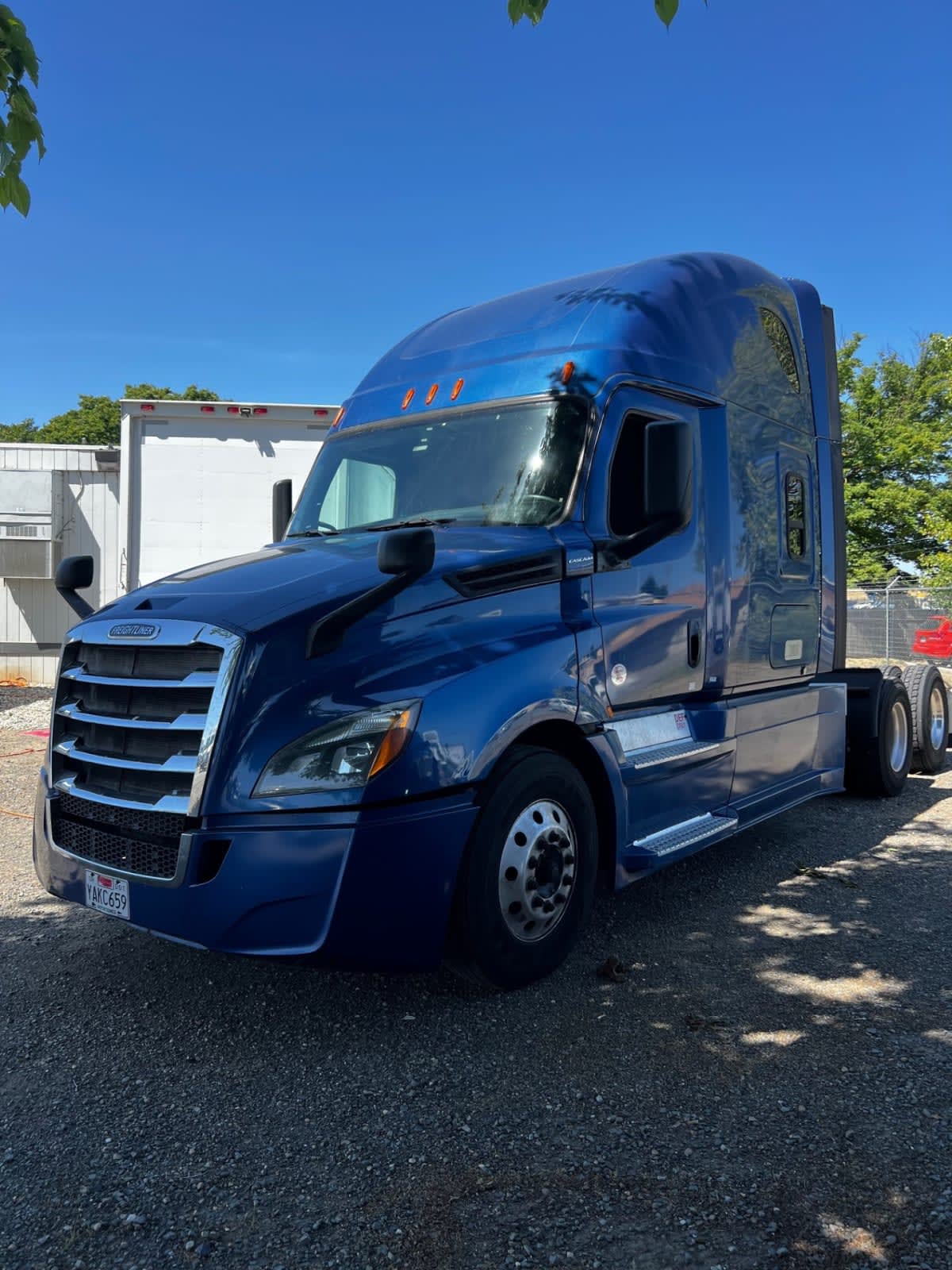 2020 Freightliner Cascadia in West Sacramento, CA
