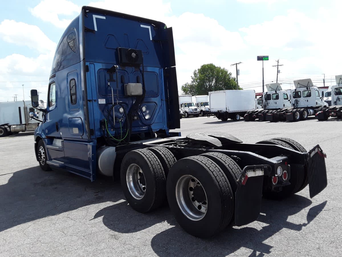 2020 Freightliner/Mercedes NEW CASCADIA PX12664 879657