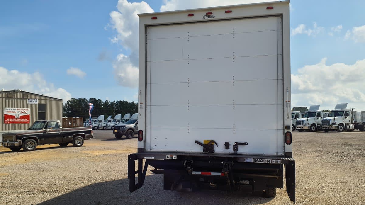 2019 Isuzu NRR 879686