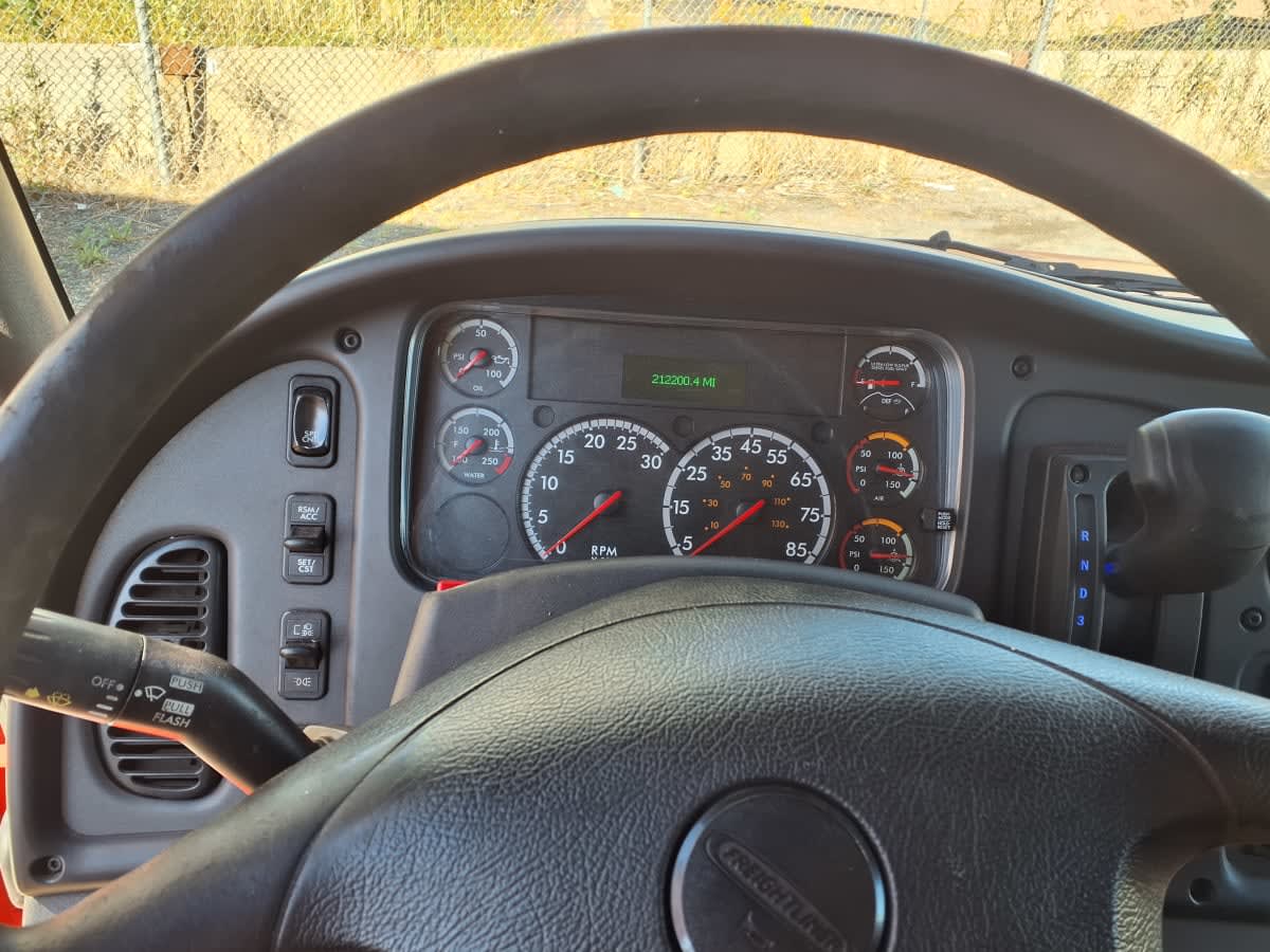 2019 Freightliner/Mercedes M2 106 879691