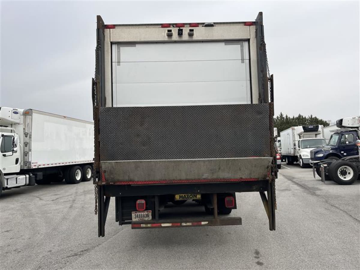 2019 Freightliner/Mercedes M2 106 879693