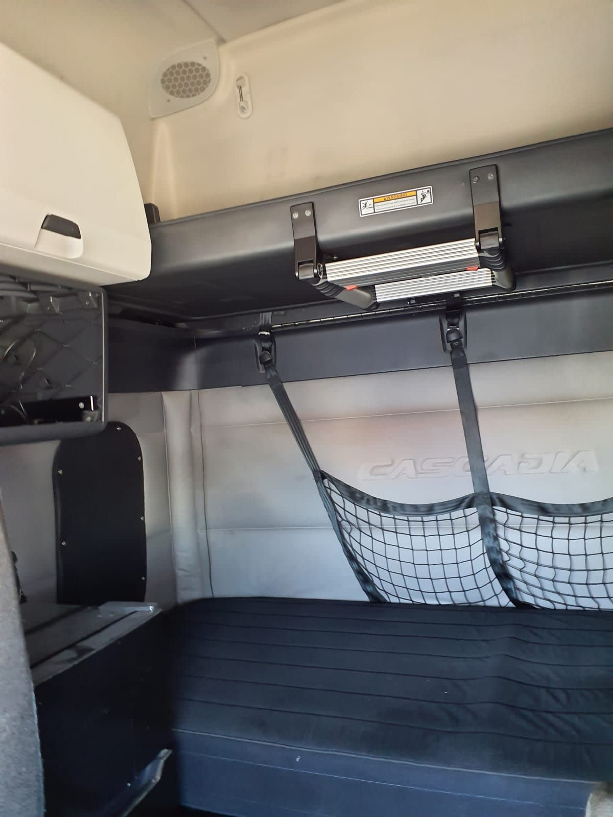 2020 Freightliner - image 8