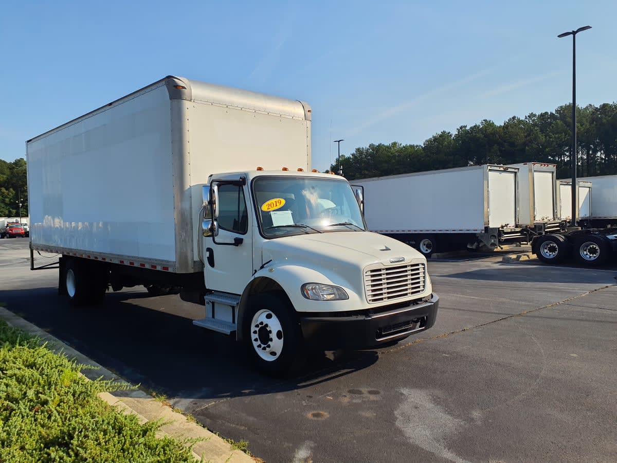 2019 Freightliner/Mercedes M2 106 879710 2019 Freightliner/Mercedes M2 106 879710