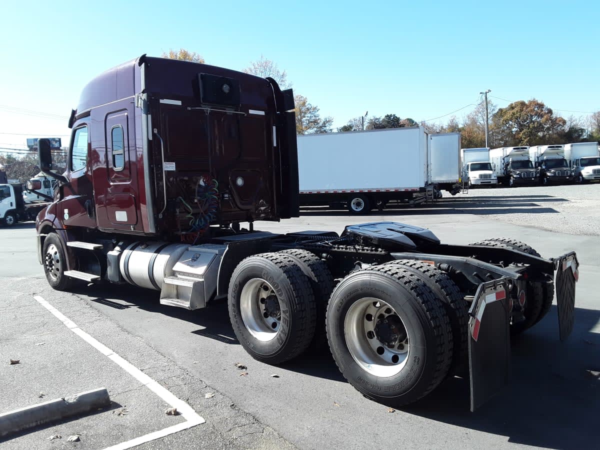 2020 Freightliner - image 13