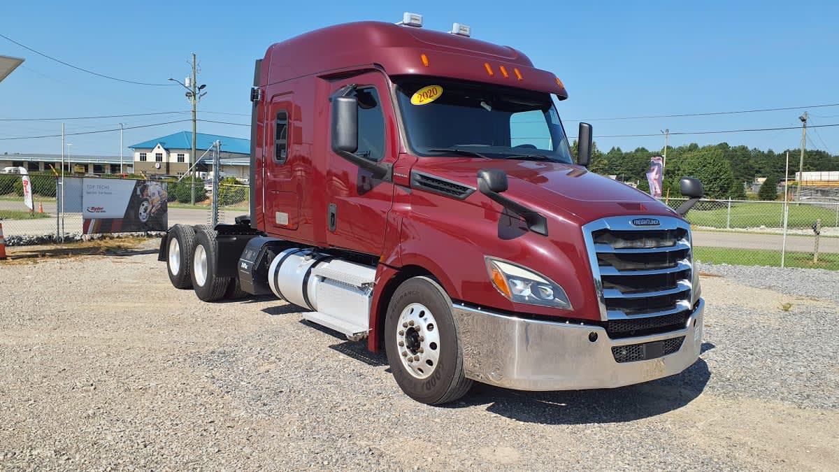 2020 Freightliner Cascadia in Birmingham, AL — photo 3