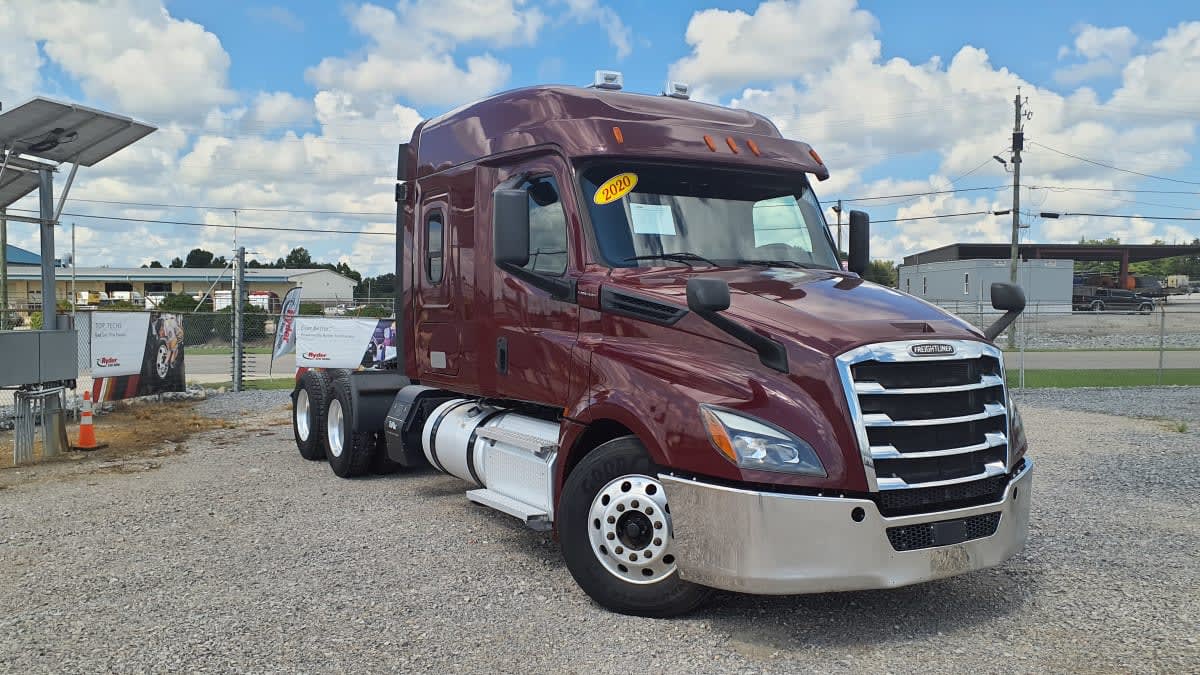 2020 Freightliner Cascadia in Birmingham, AL — photo 3