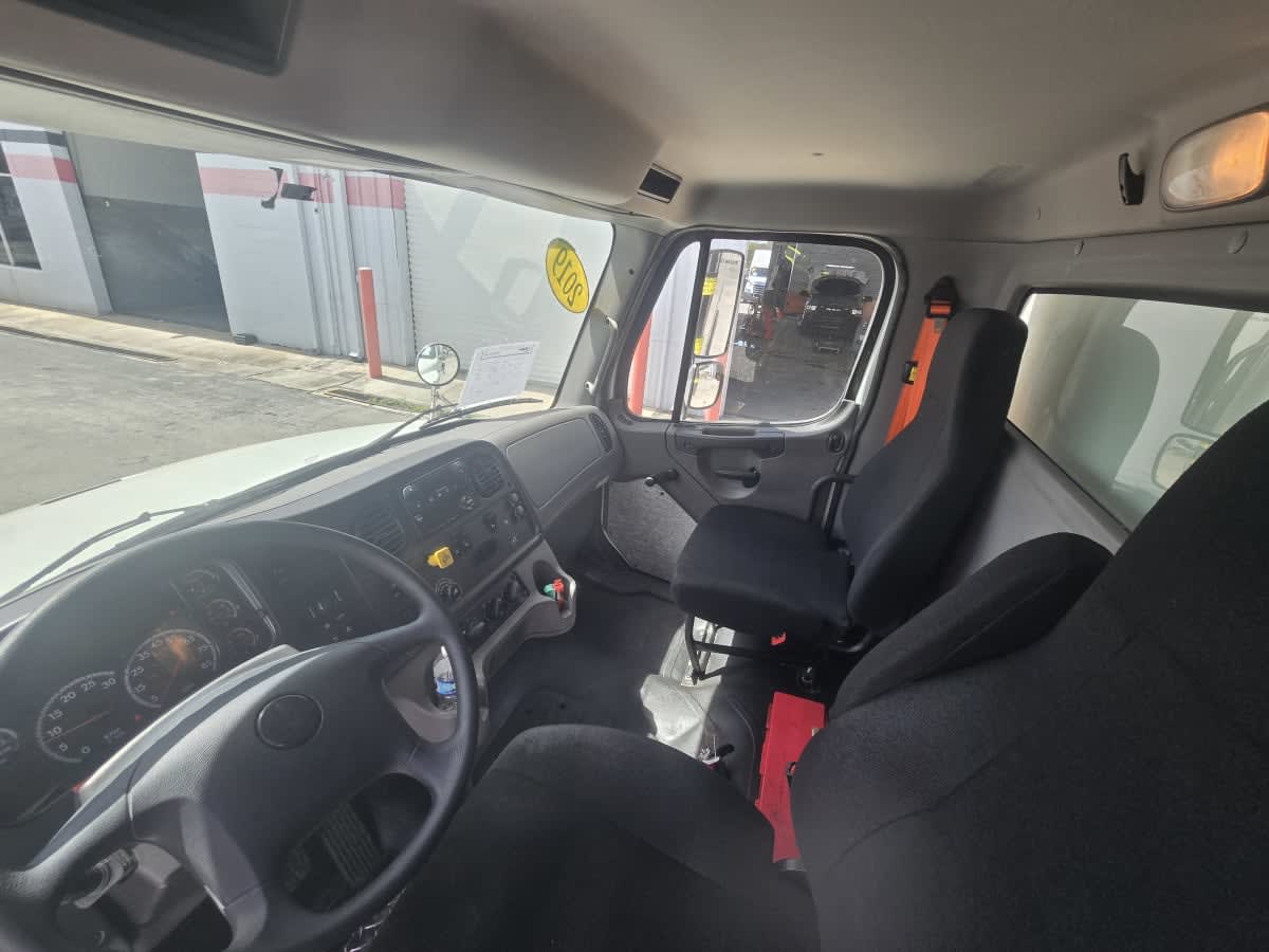 2019 Freightliner/Mercedes M2 106 879749