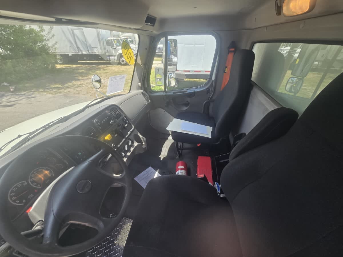 2019 Freightliner/Mercedes M2 106 879750