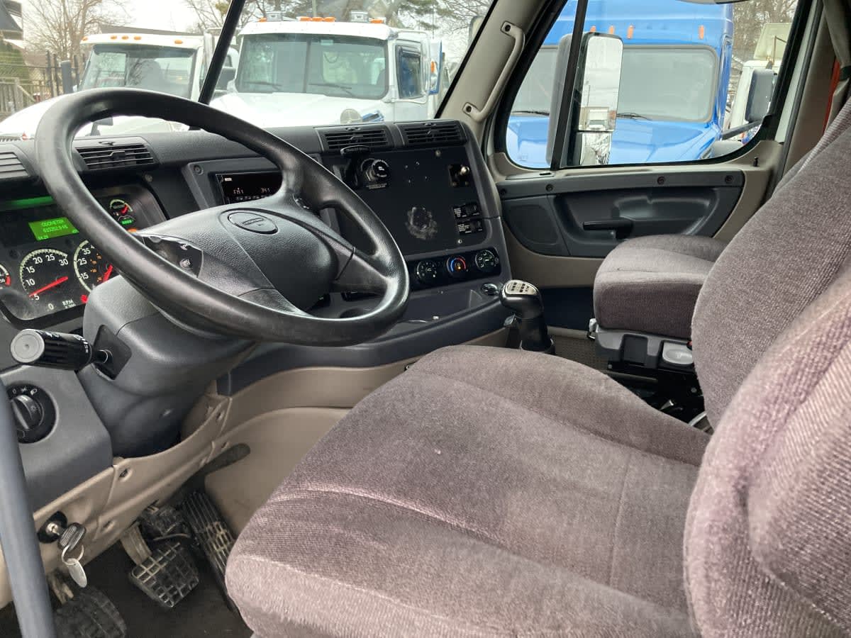 2020 Freightliner/Mercedes CASCADIA 125 879765