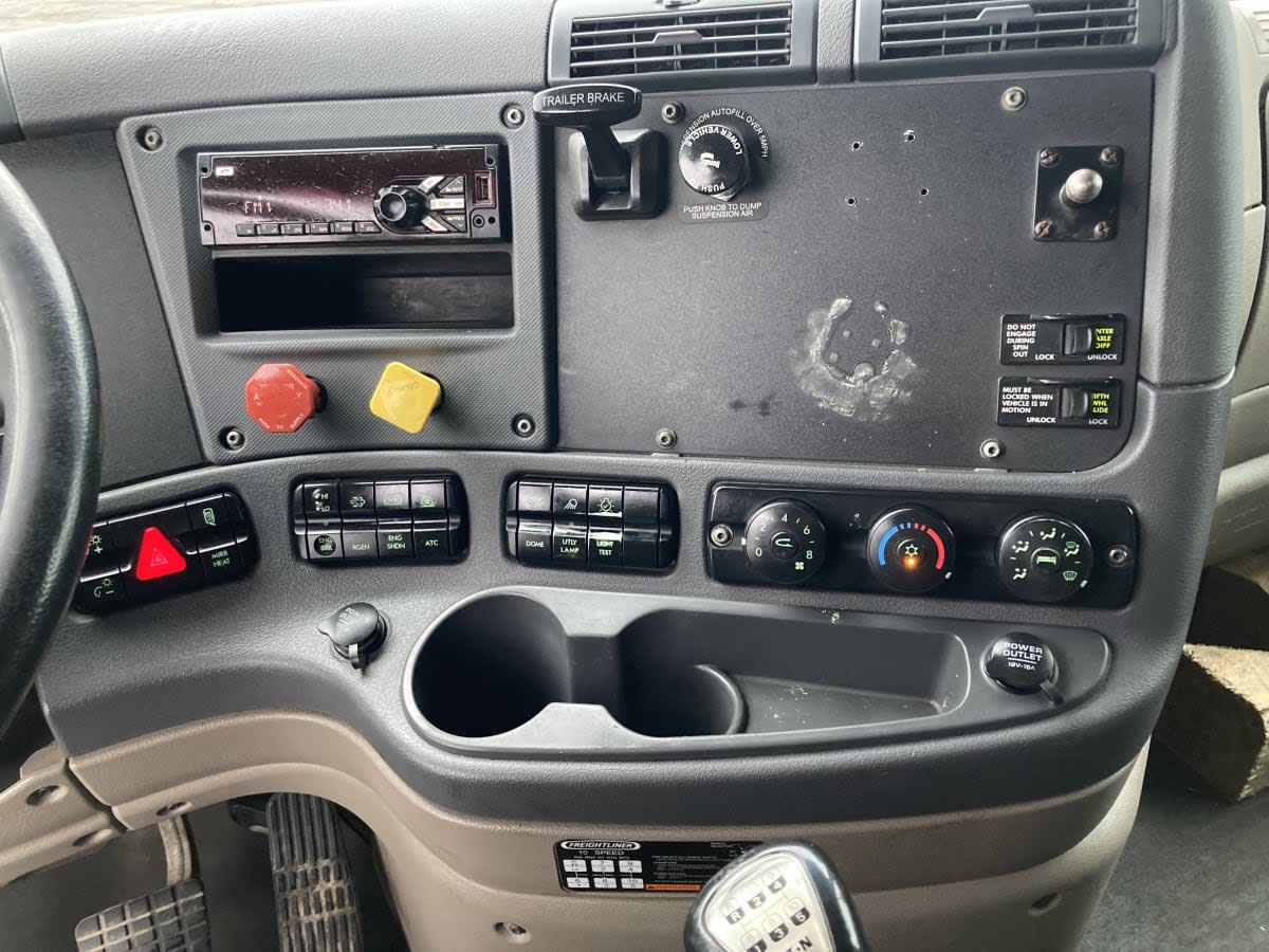 2020 Freightliner/Mercedes CASCADIA 125 879765