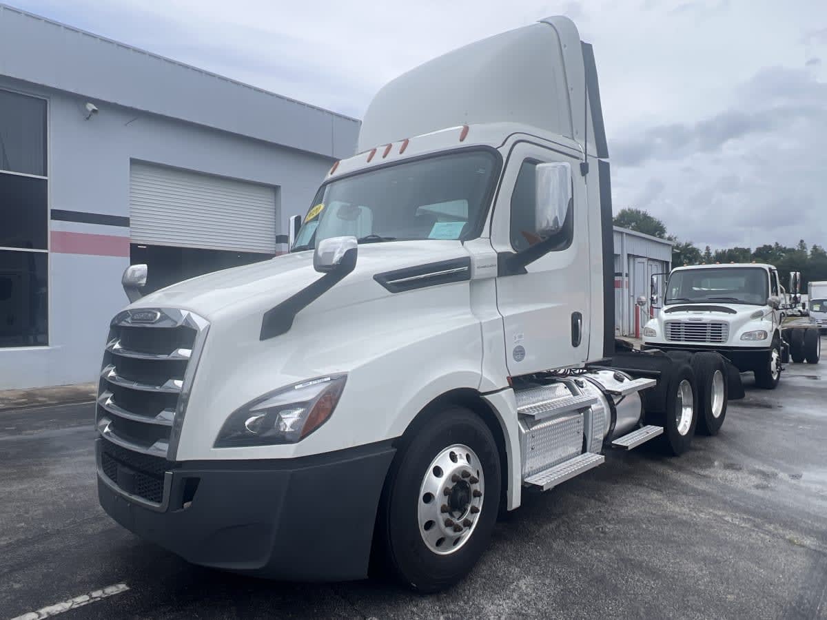 2020 Freightliner NEW CASCADIA PX12664 879795 2020 Freightliner NEW CASCADIA PX12664 879795