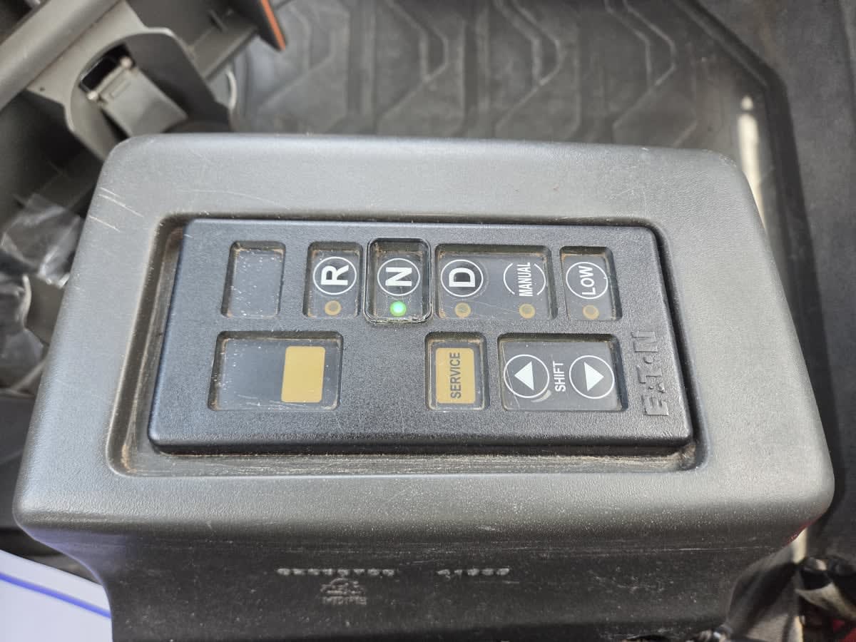 2019 Volvo VNL64T-300 879869