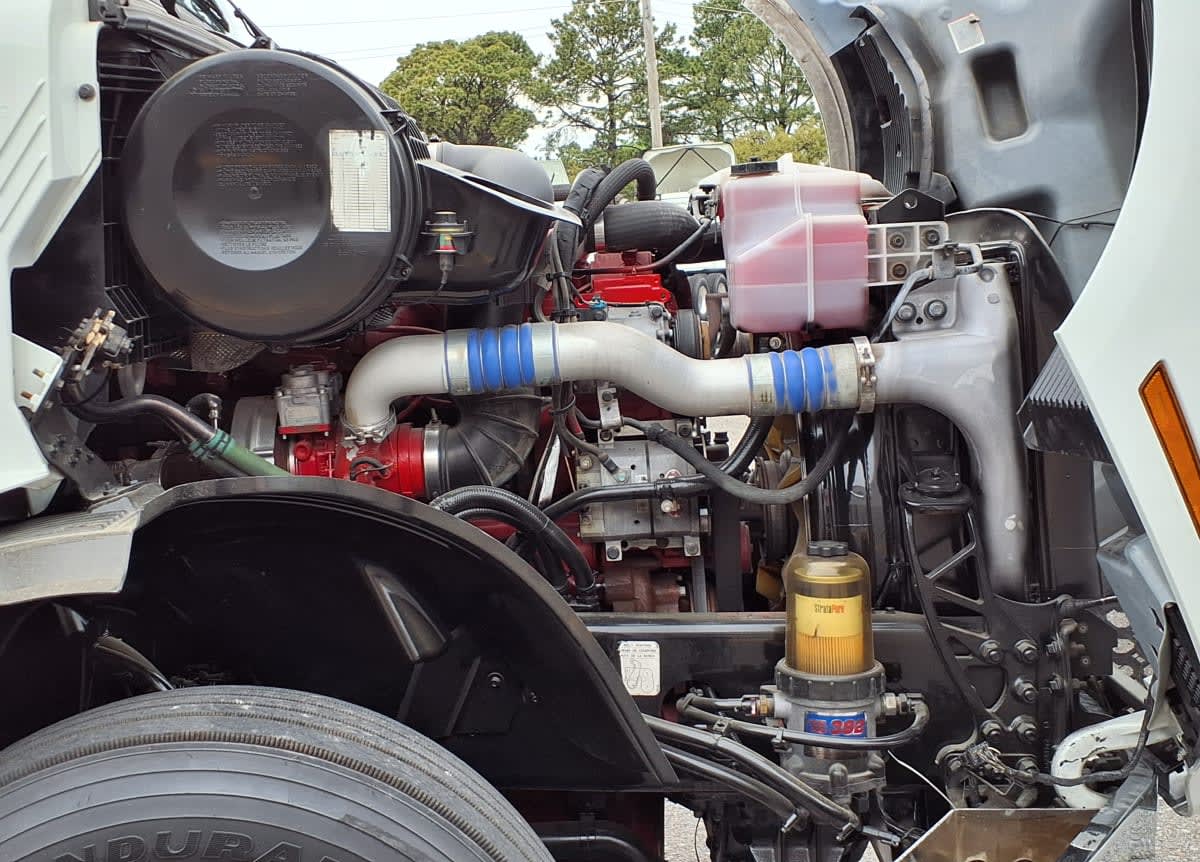 2019 Volvo VNL64T-300 879871