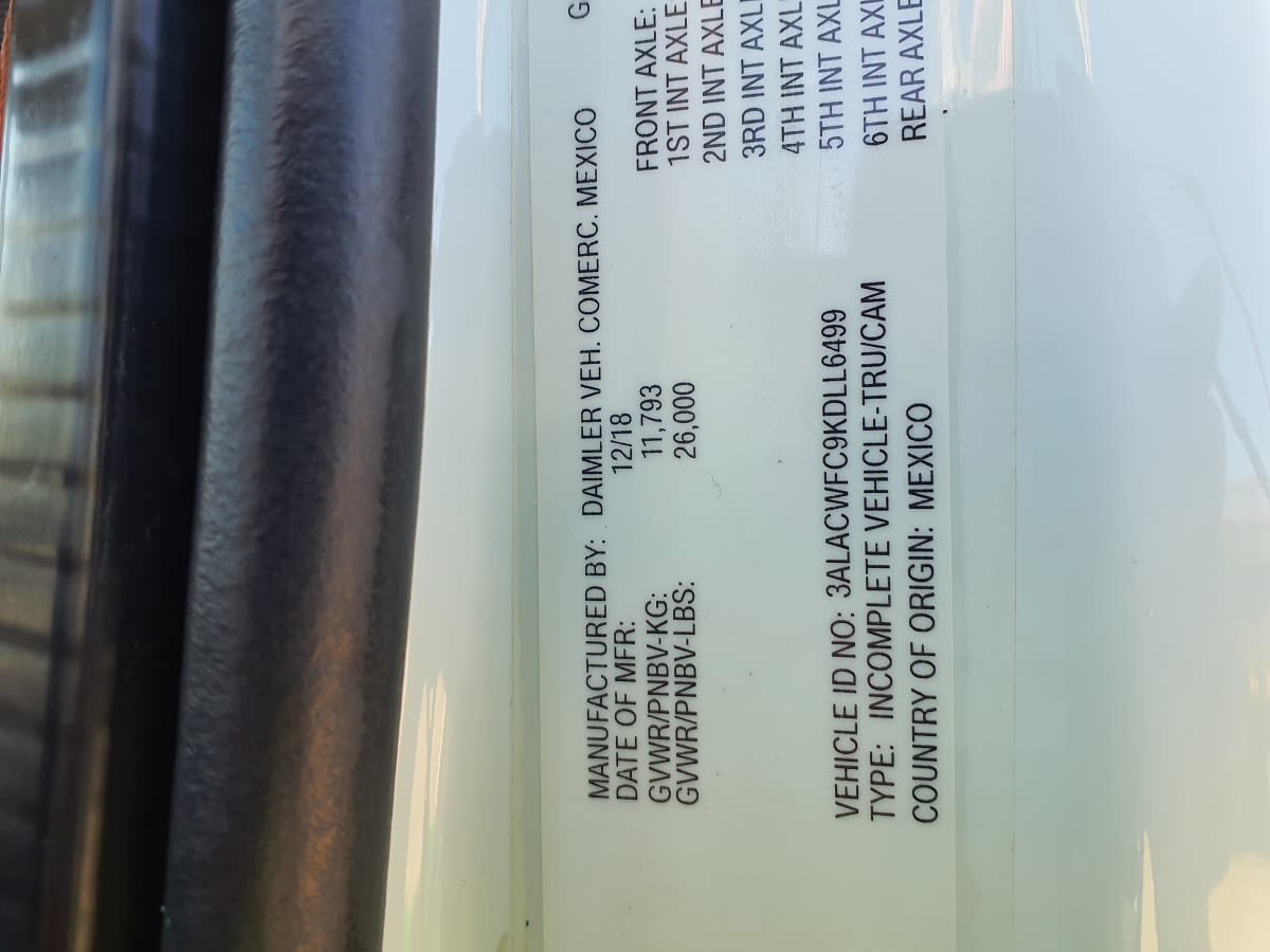 2019 Freightliner/Mercedes M2 106 879884