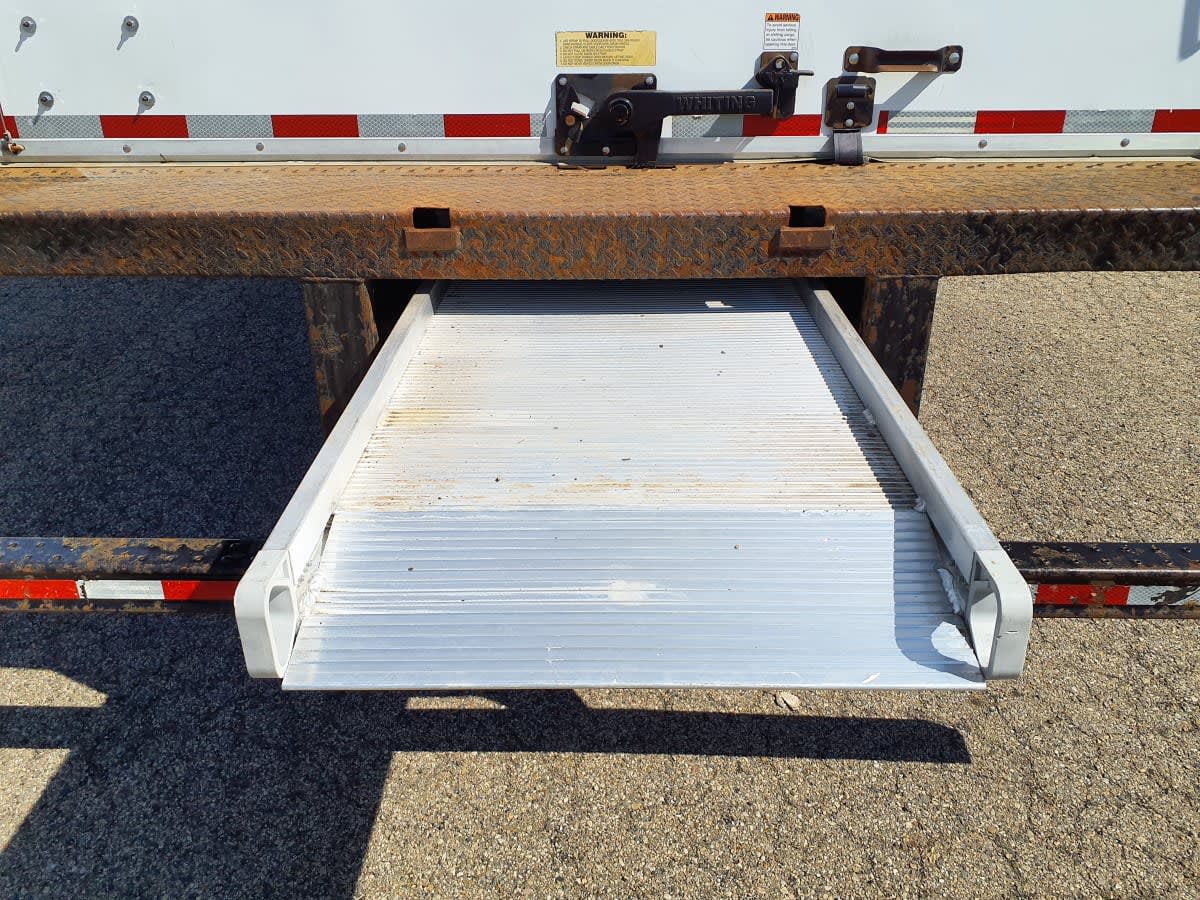 2019 Freightliner/Mercedes M2 106 879884