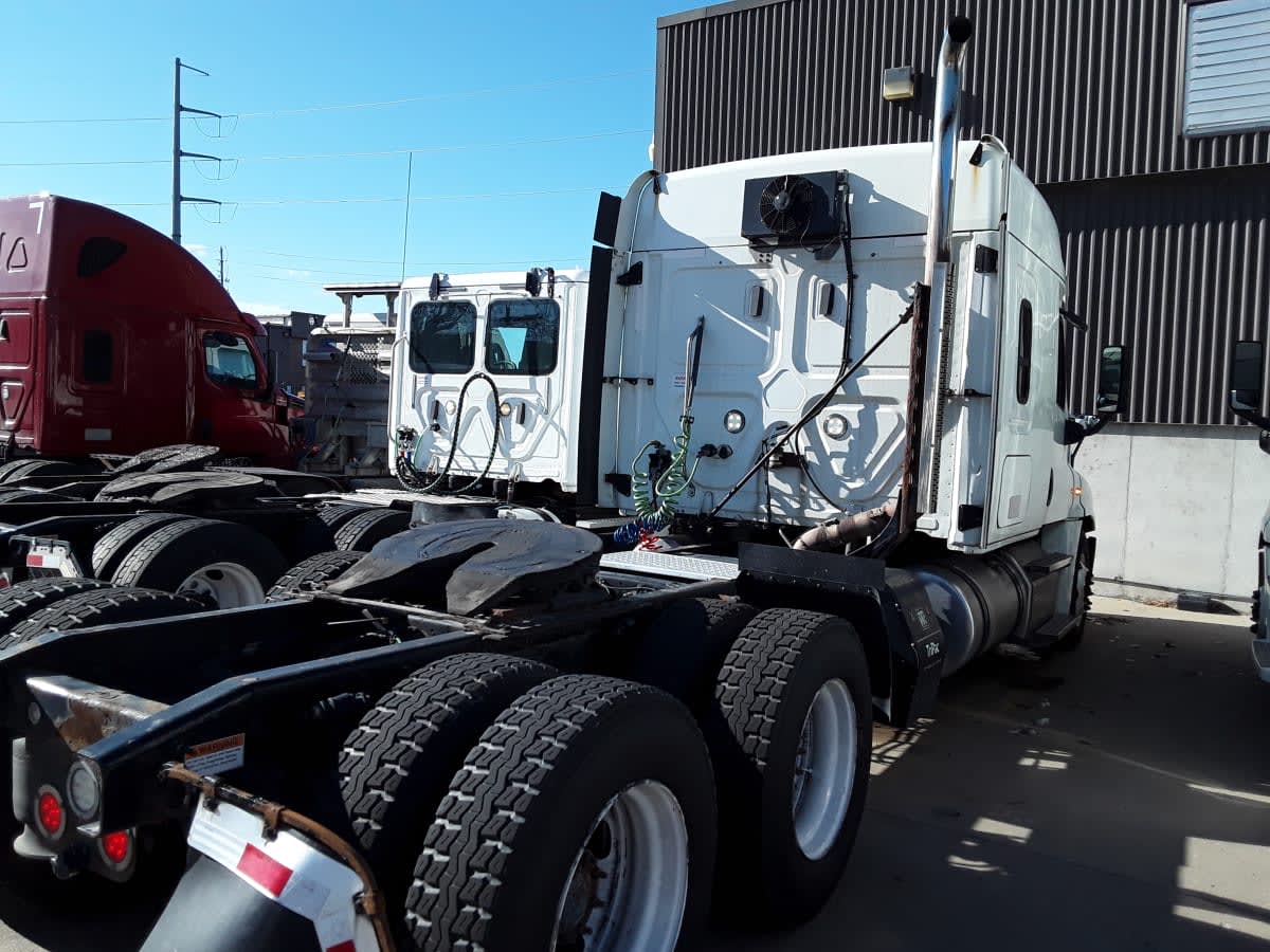 2020 Freightliner/Mercedes CASCADIA 125 879949