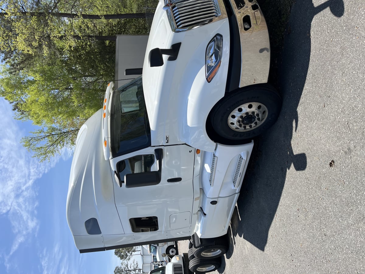 2019 Navistar International LT625 SLPR CAB 879963