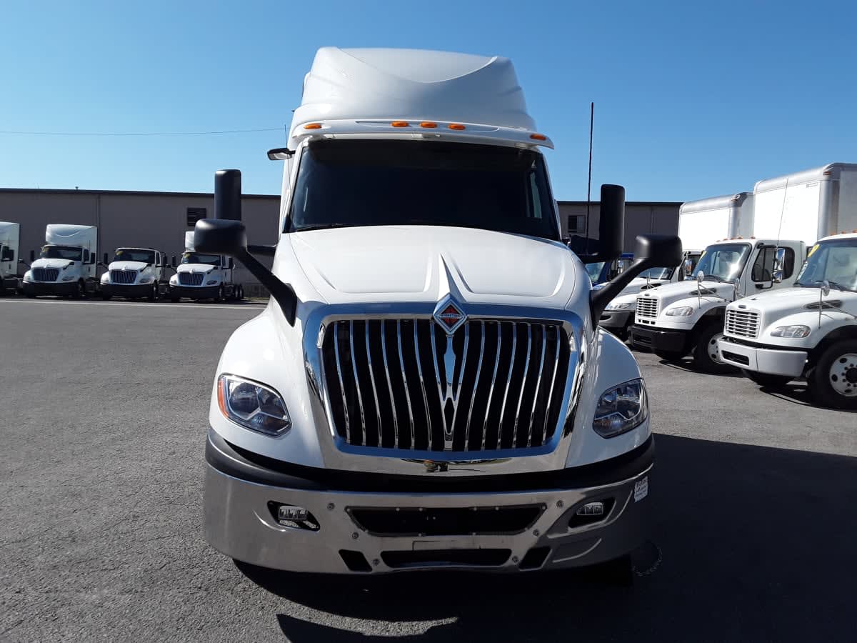 2019 Navistar International LT625 SLPR CAB 879964