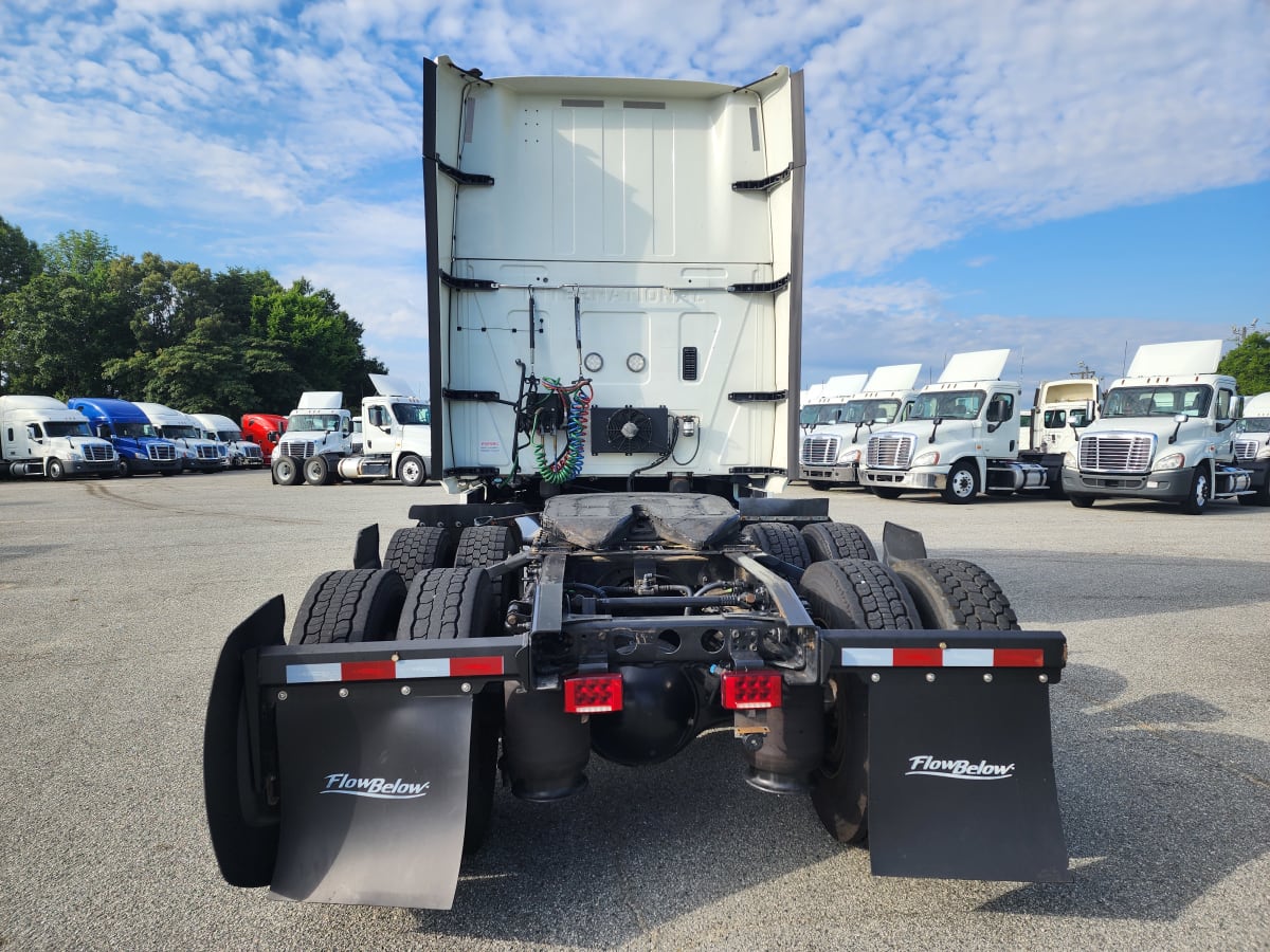 2019 Navistar International LT625 SLPR CAB 879971