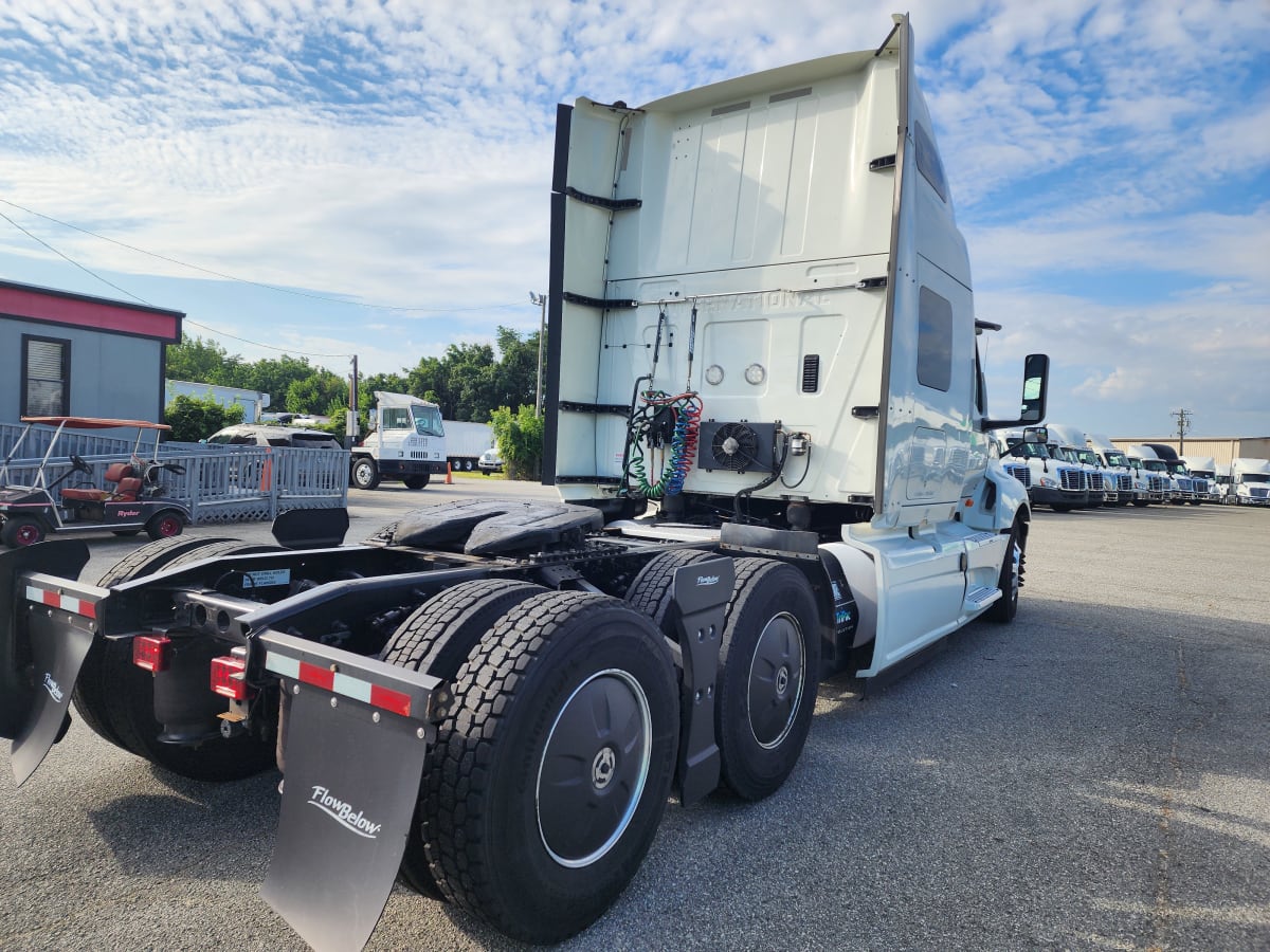 2019 Navistar International LT625 SLPR CAB 879971