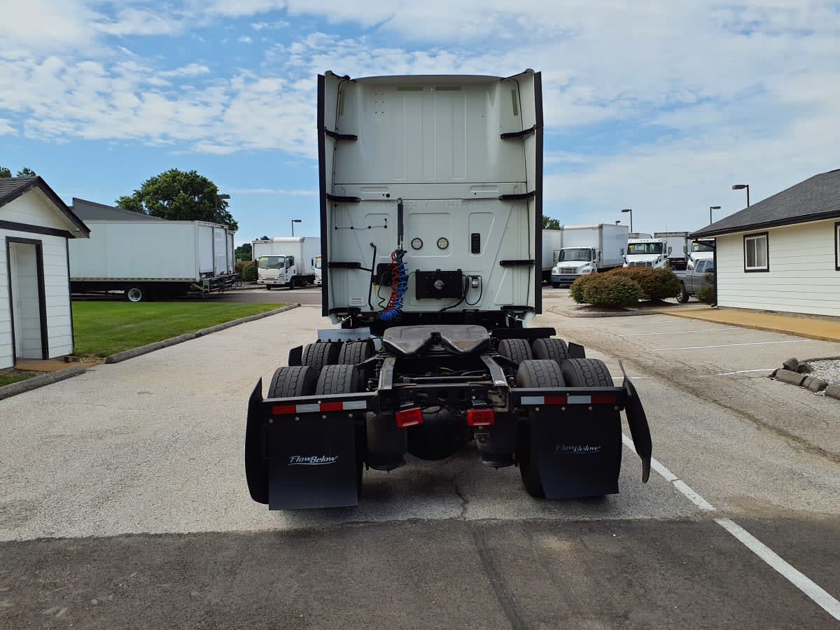 2019 Navistar International LT625 SLPR CAB 879975