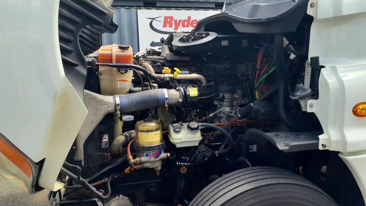 2020 Freightliner Cascadia in Springfield, MA — photo 8