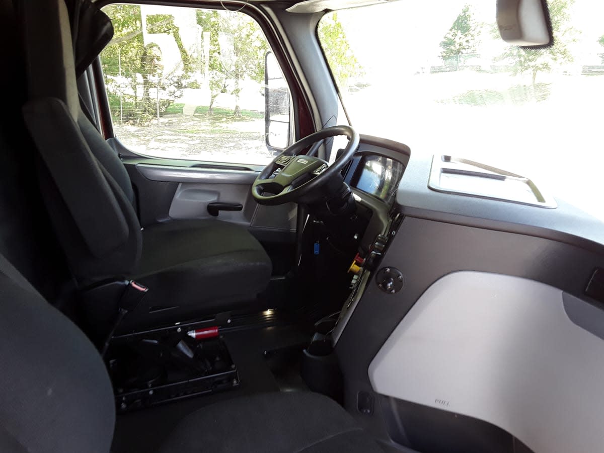 2020 Freightliner NEW CASCADIA PX12664 880013