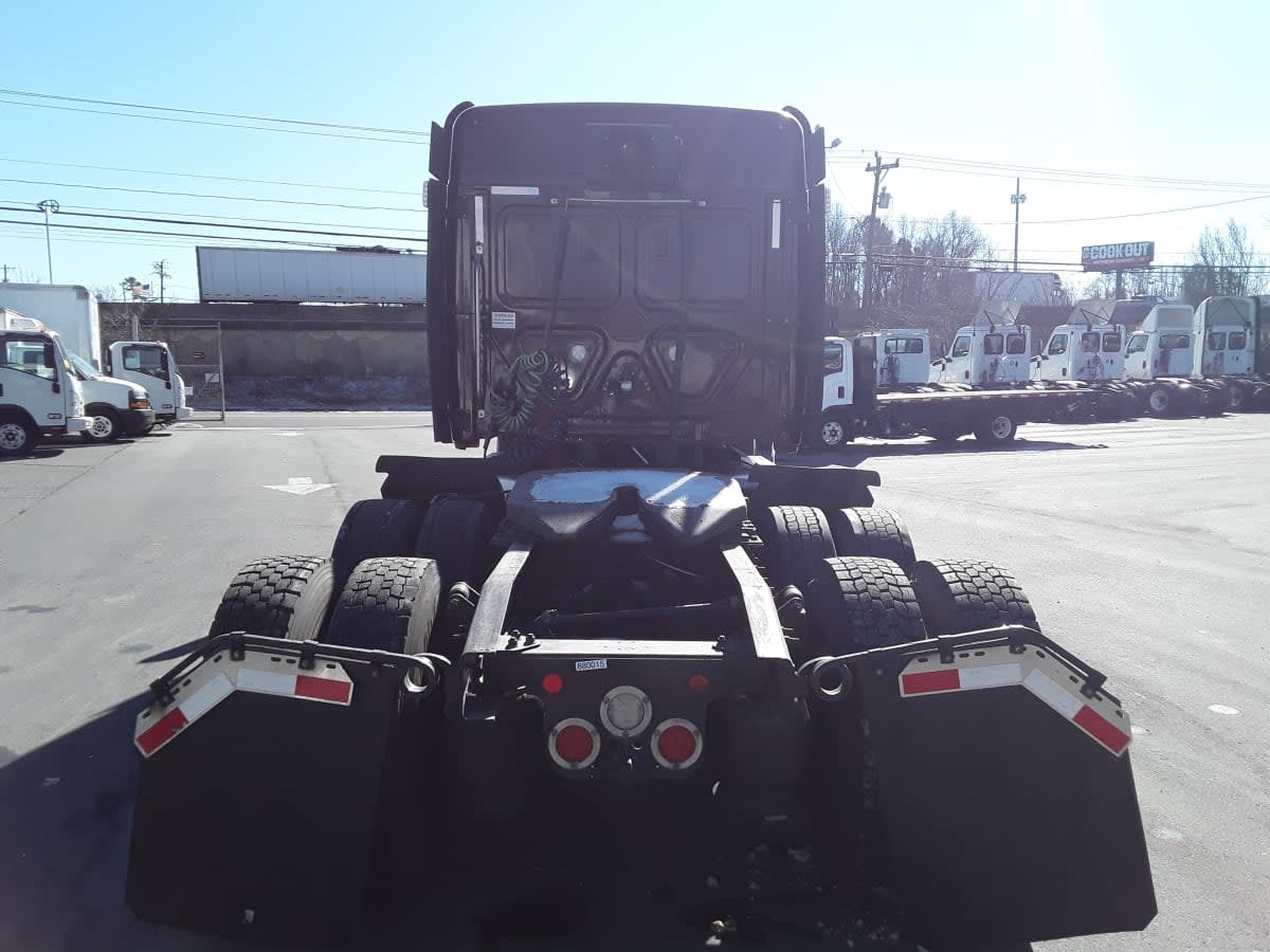 2020 Freightliner - image 5