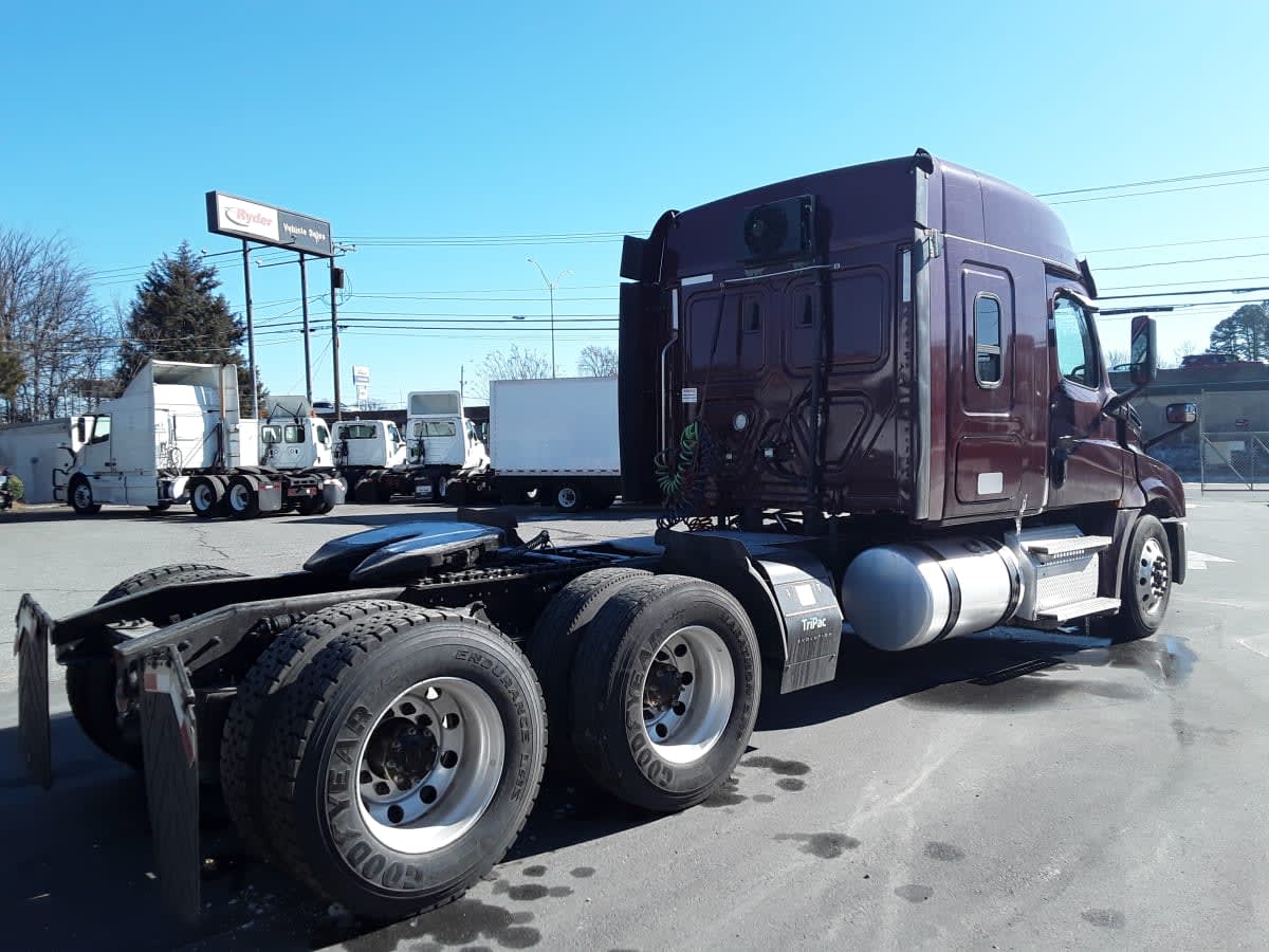 2020 Freightliner - image 4