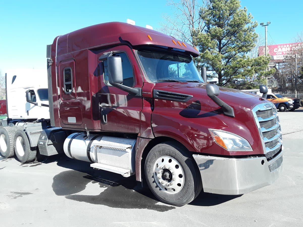 2020 Freightliner - image 3