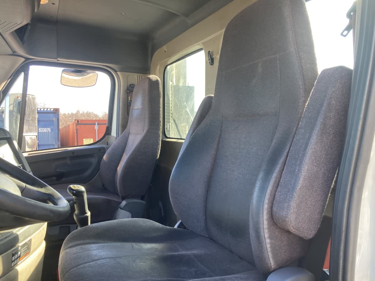 2020 Freightliner - image 11