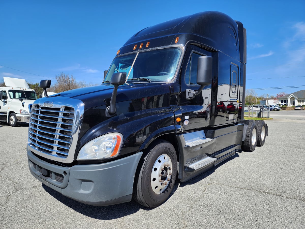 2020 Freightliner/Mercedes CASCADIA 125 880024