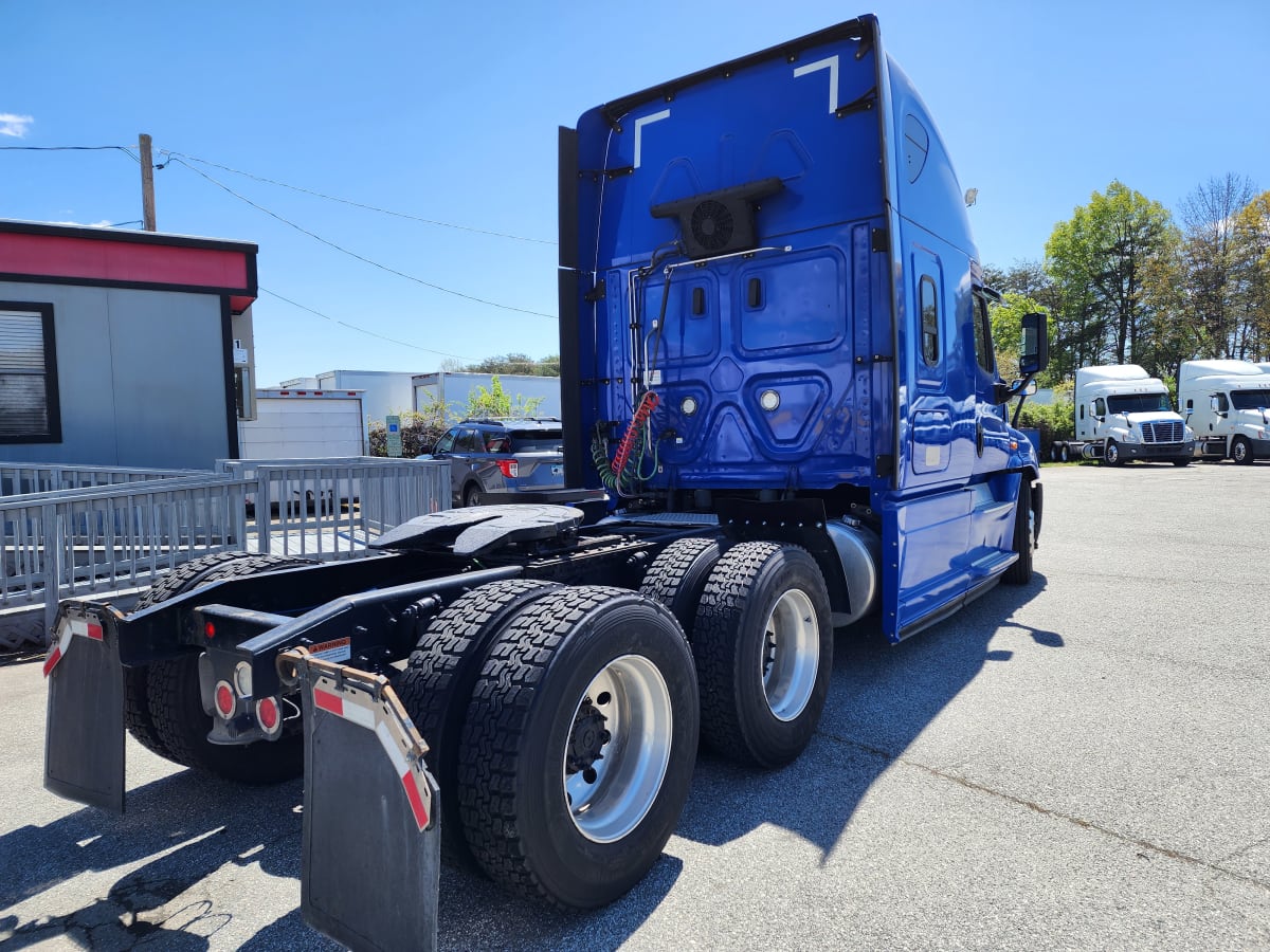 2020 Freightliner/Mercedes CASCADIA 125 880030