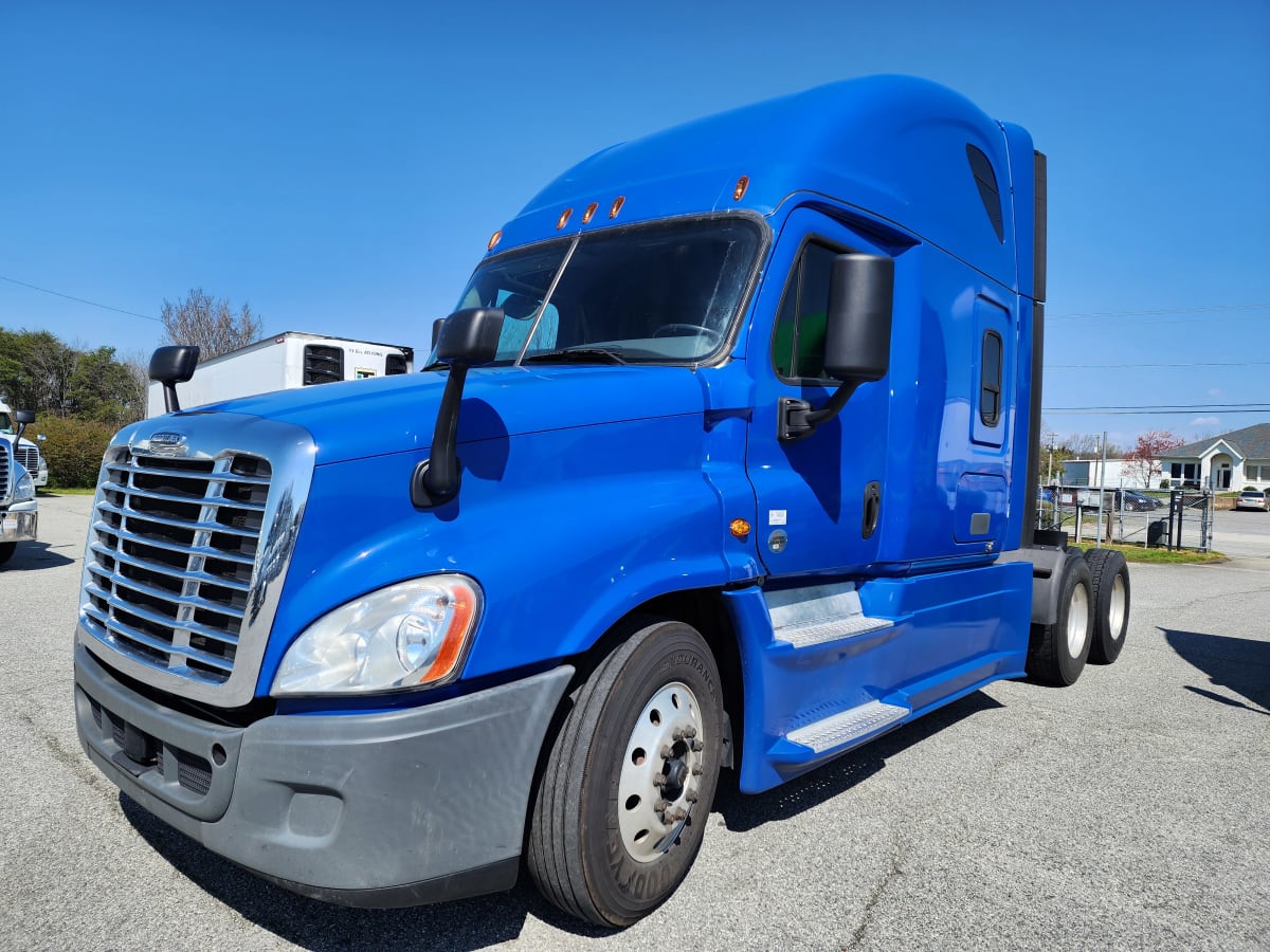 2020 Freightliner/Mercedes CASCADIA 125 880031