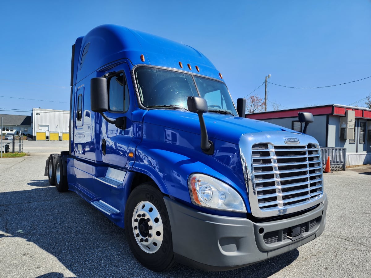 2020 Freightliner/Mercedes CASCADIA 125 880031