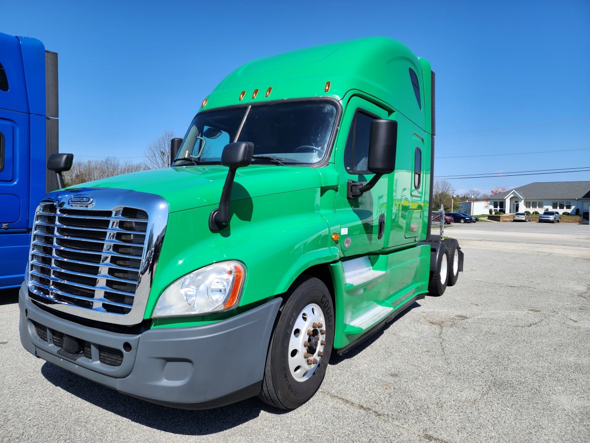 2020 Freightliner/Mercedes CASCADIA 125 880045