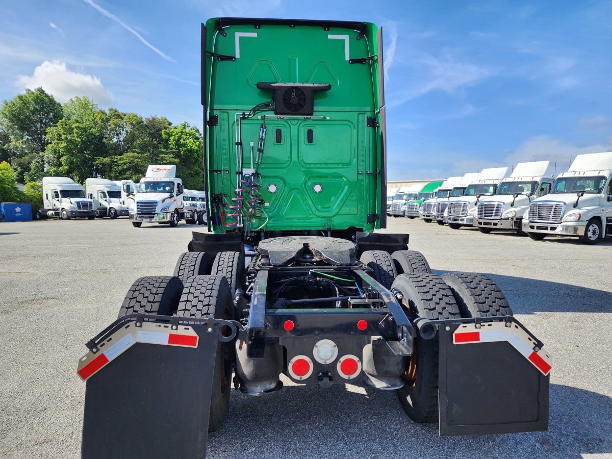 2020 Freightliner/Mercedes CASCADIA 125 880048