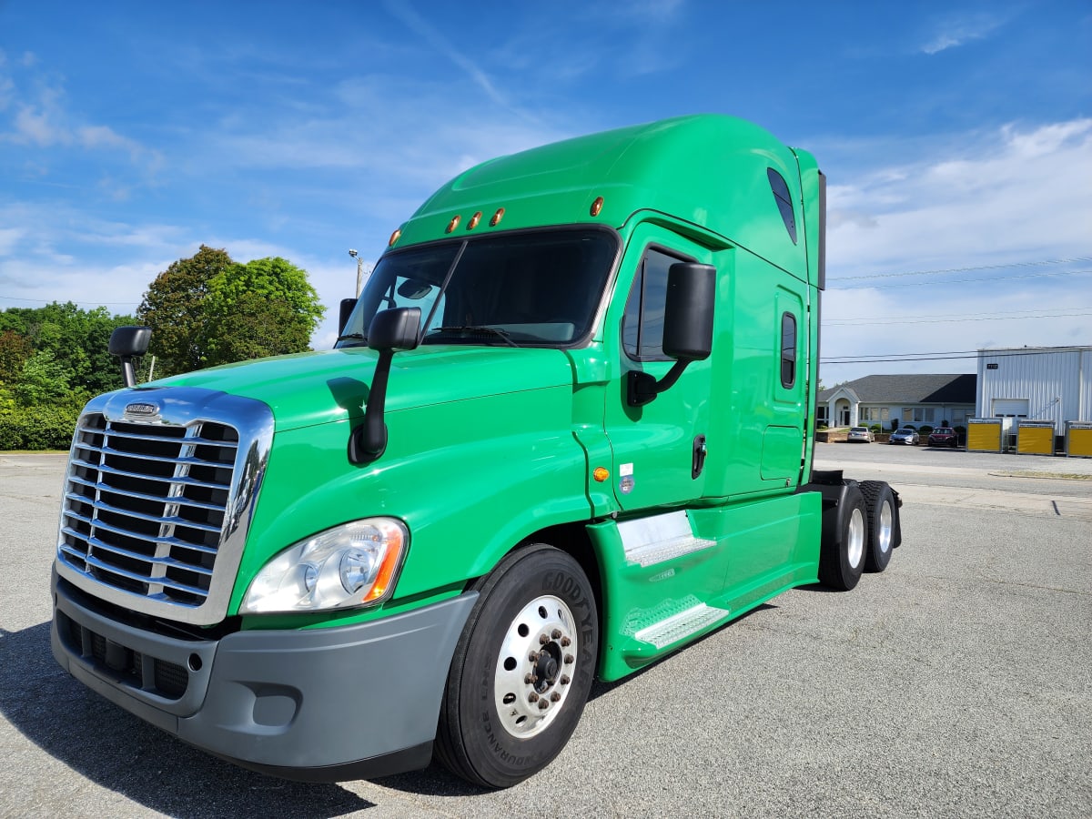 2020 Freightliner/Mercedes CASCADIA 125 880048