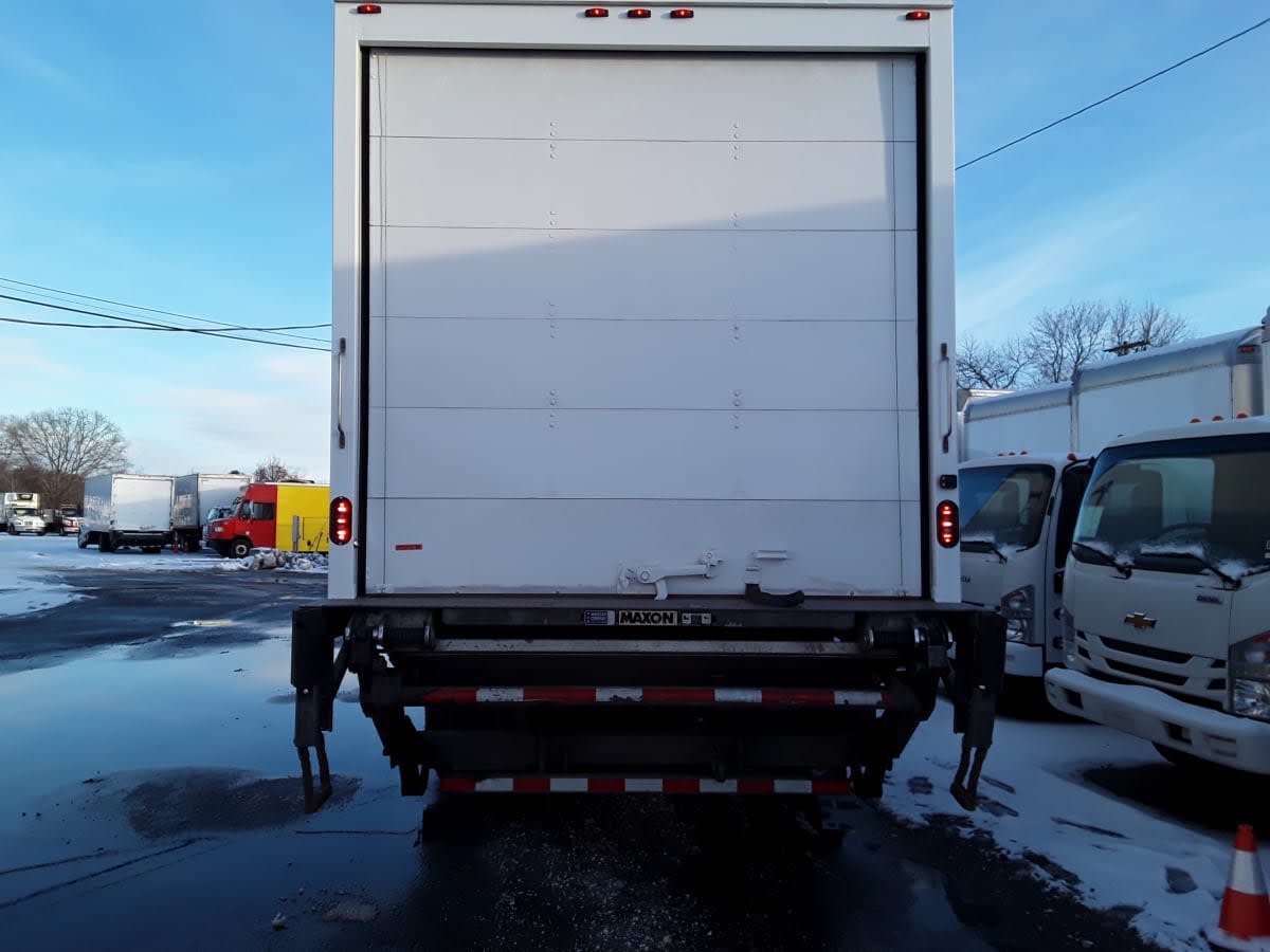2019 Freightliner/Mercedes M2 106 880052