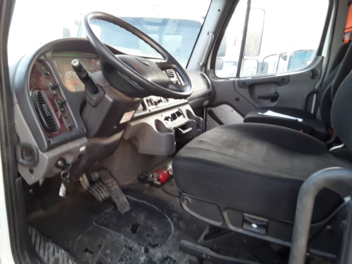 2019 Freightliner/Mercedes M2 106 880052