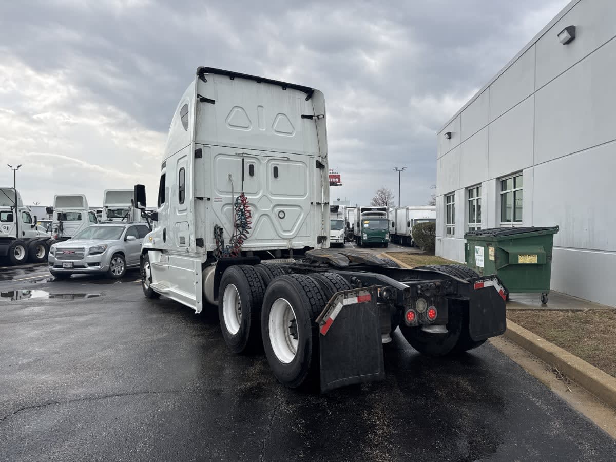 2020 Freightliner/Mercedes CASCADIA 125 880061