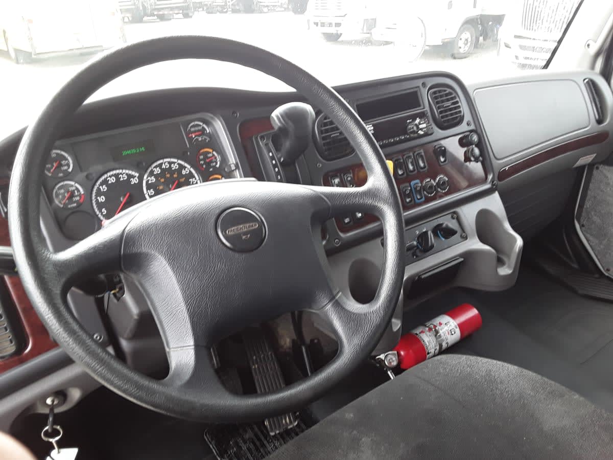 2019 Freightliner/Mercedes M2 106 880066