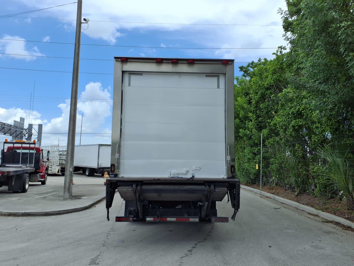 2019 Freightliner M2 106 in Davie, FL — photo 5