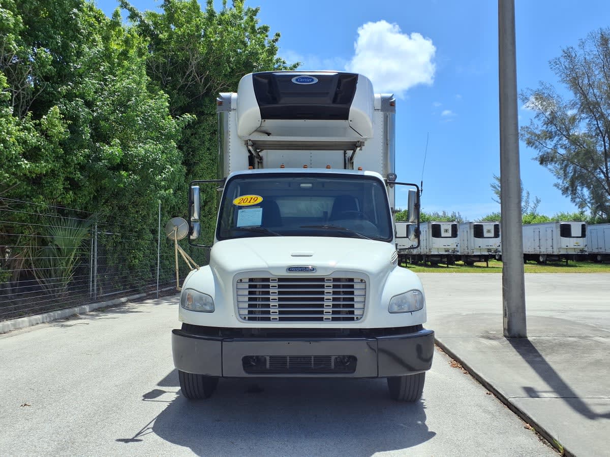 2019 Freightliner M2 106 in Davie, FL — photo 2