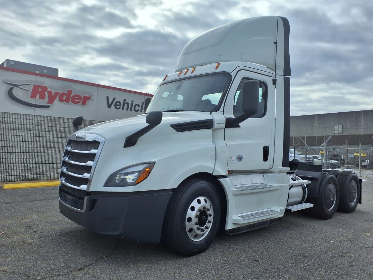 2020 Freightliner/Mercedes NEW CASCADIA PX12664 880131
